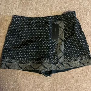 BCBG Skort